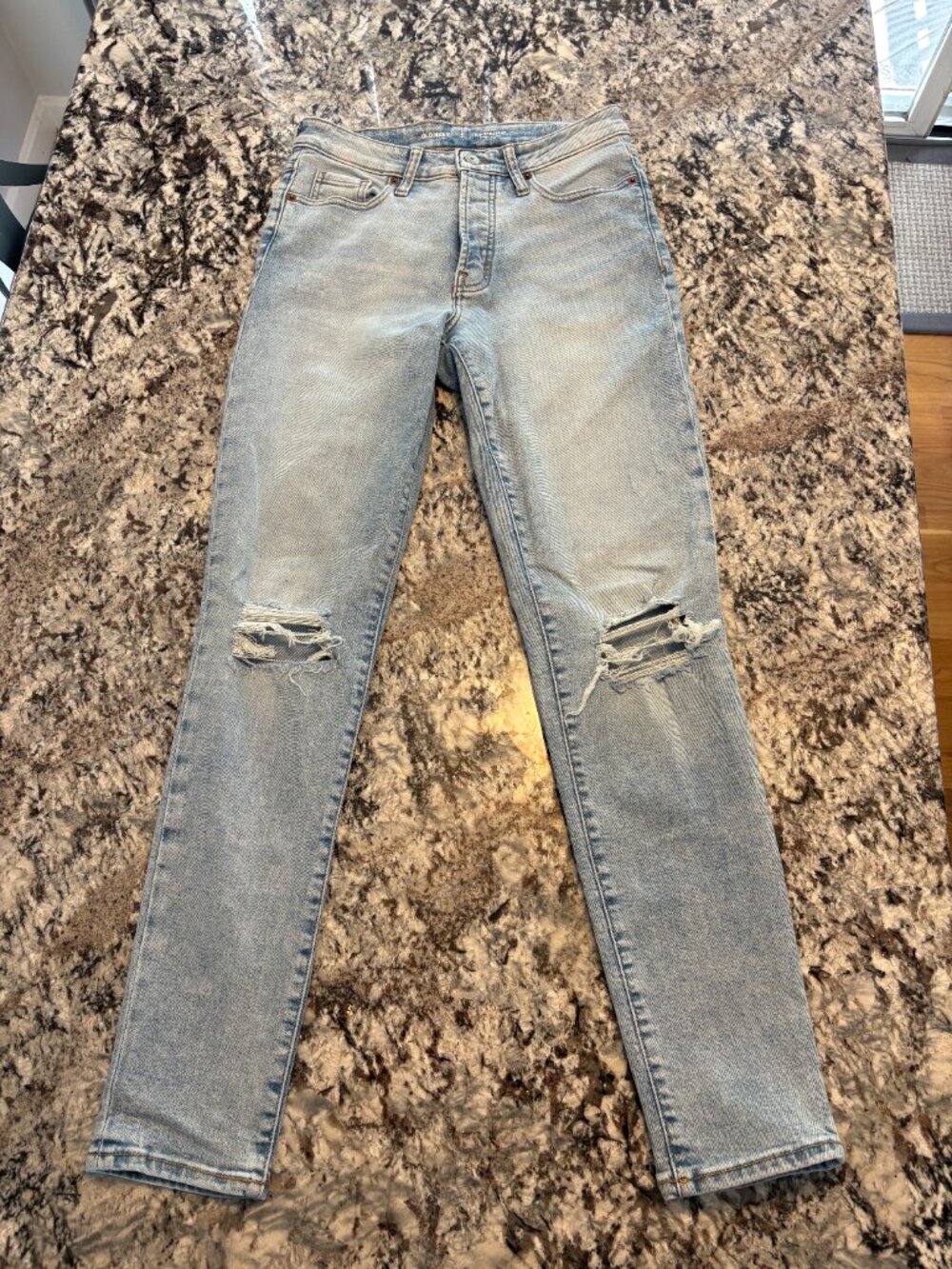 Old Navy OG Straight Ankle Jeans Women’s Size 4 Tall – High Rise, Ripped, Medium